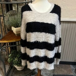 Solmio Sweater